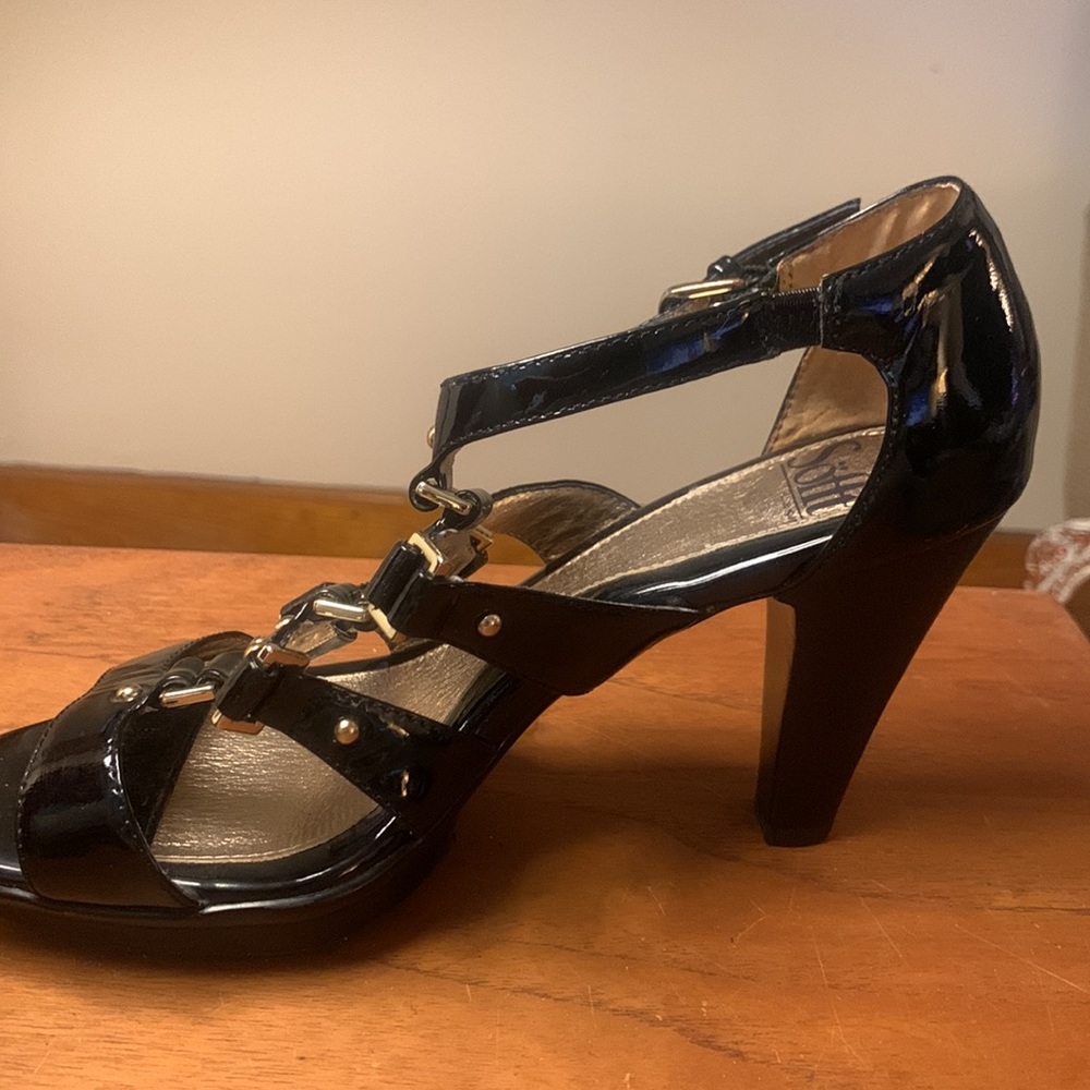 SOFFT BLACK PATENT LEATHER PLATFORM CAGE GLADIATOR SANDALS GOLD STUDS - Picture 4 of 16